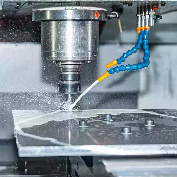Lubrorefrigerante emulsionabili durante lavorazione meccanica.